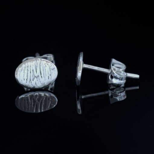 Litet Frö: Örhängen sterling silver, oval med randig finish