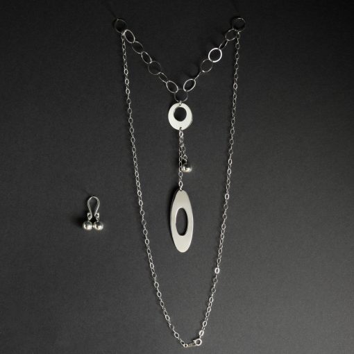 Mirzam: Kombination av halsband, berlock och örhängen. Glansig sterling silver med små och stora ringar, boll.