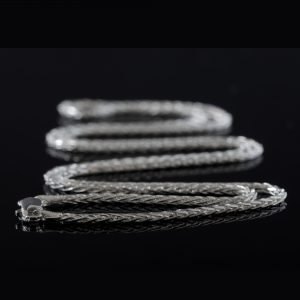 Sadira: Halsband sterling silver, flätor, med glansig finish